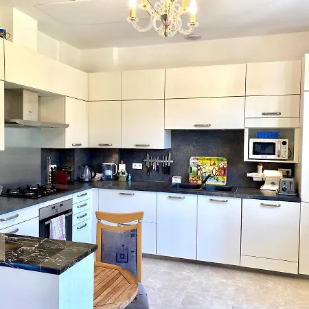 Les Ondes Vi4120 * ז'ואן-לה-פינס